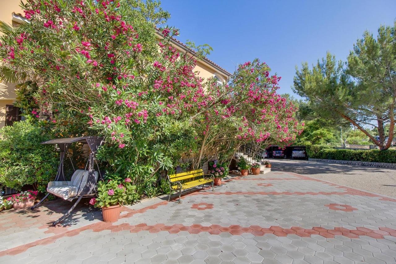 Apartmani Mavrinac Nerezine Exteriér fotografie