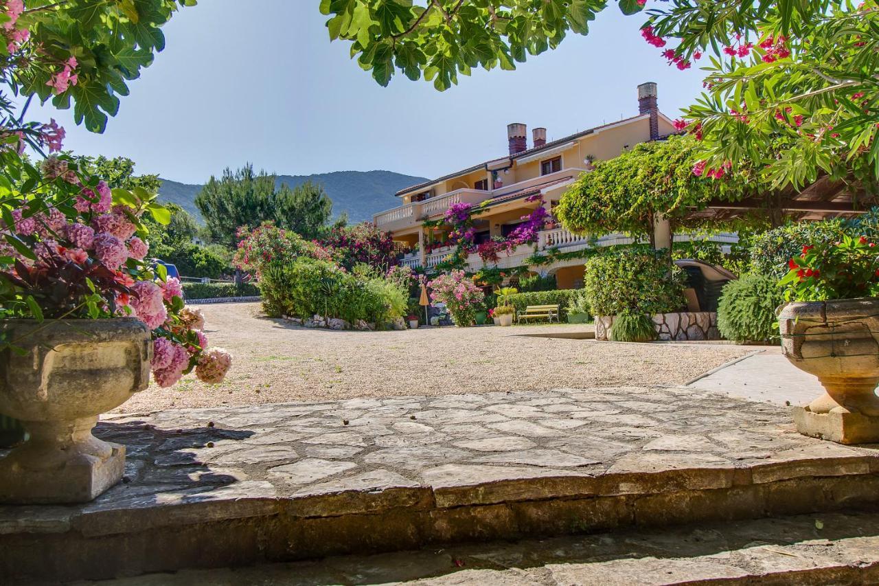 Apartmani Mavrinac Nerezine Exteriér fotografie
